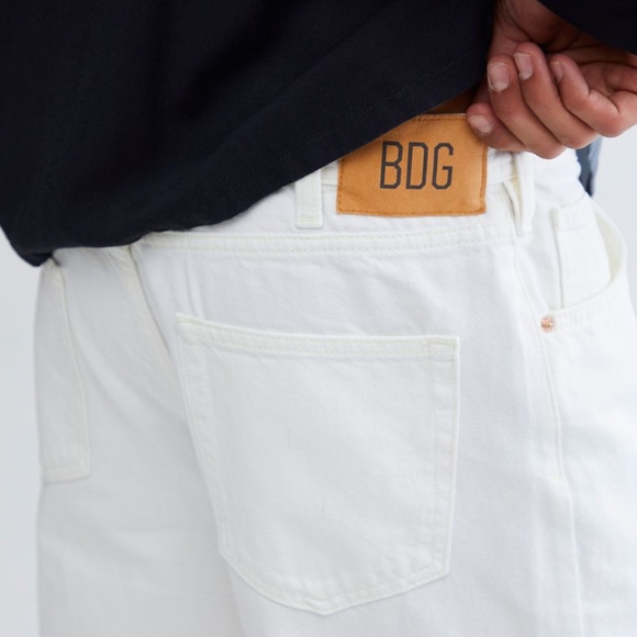 BDG Skate Fit Jeans 32 x 30 NWT - Picture 4 of 6